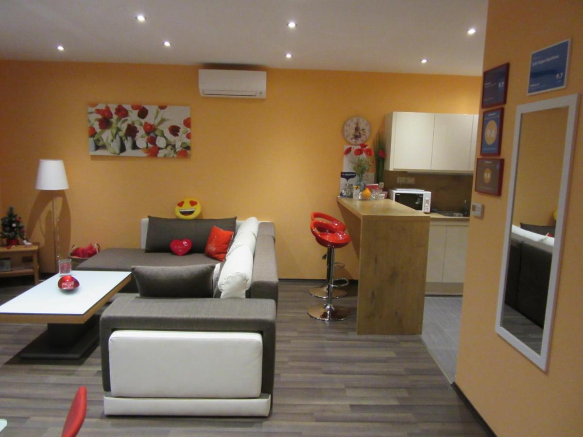 Zafir Sziget Apartman Sarvar Exterior photo